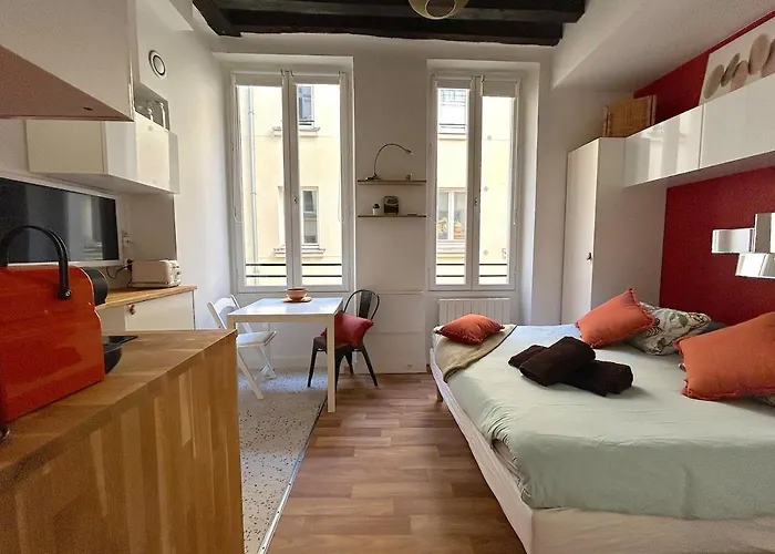 Large Studio - Heart Of Paris