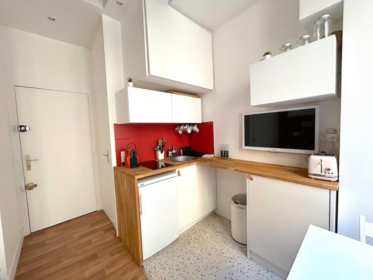 Large - Heart Of Appartement Parijs
